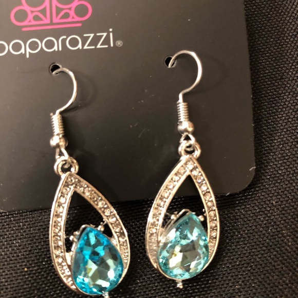 Earrings - Picture 3 of 3